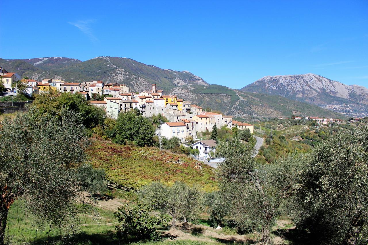 La Chiazzolla Campoli del Monte Taburno Exterior foto